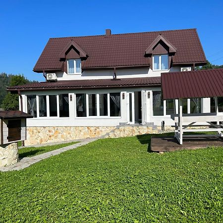 Вілла Смерекова Хата Pilipets Ngoại thất bức ảnh